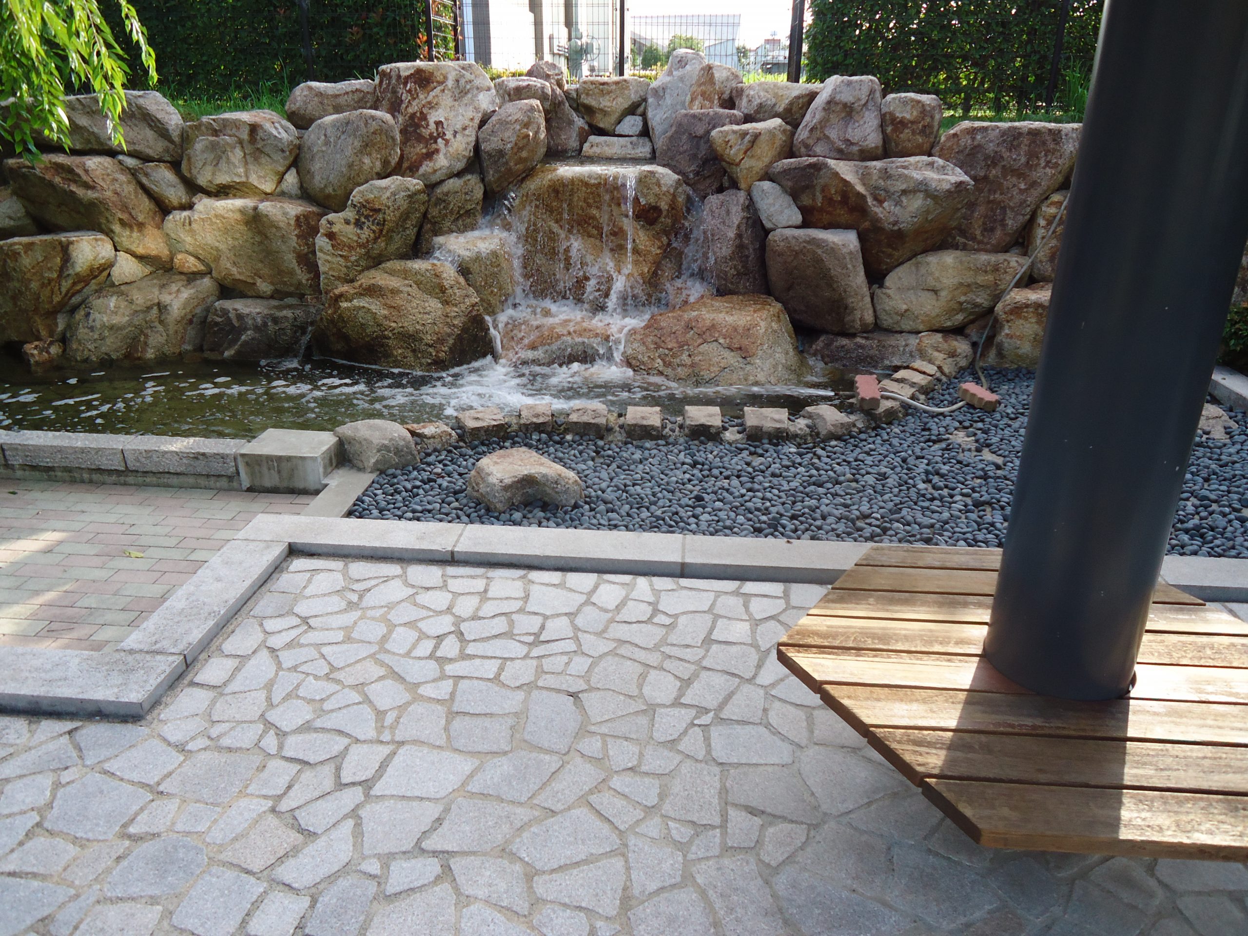水道局の広場その2の画像です